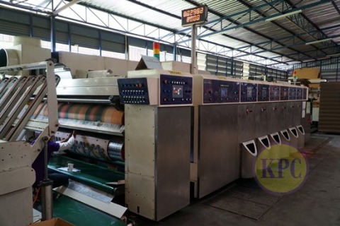 โรงงานผลิตกล่องเคลือบสีกันน้ำ โรงงานผลิตกล่องเคลือบสีกันน้ำ